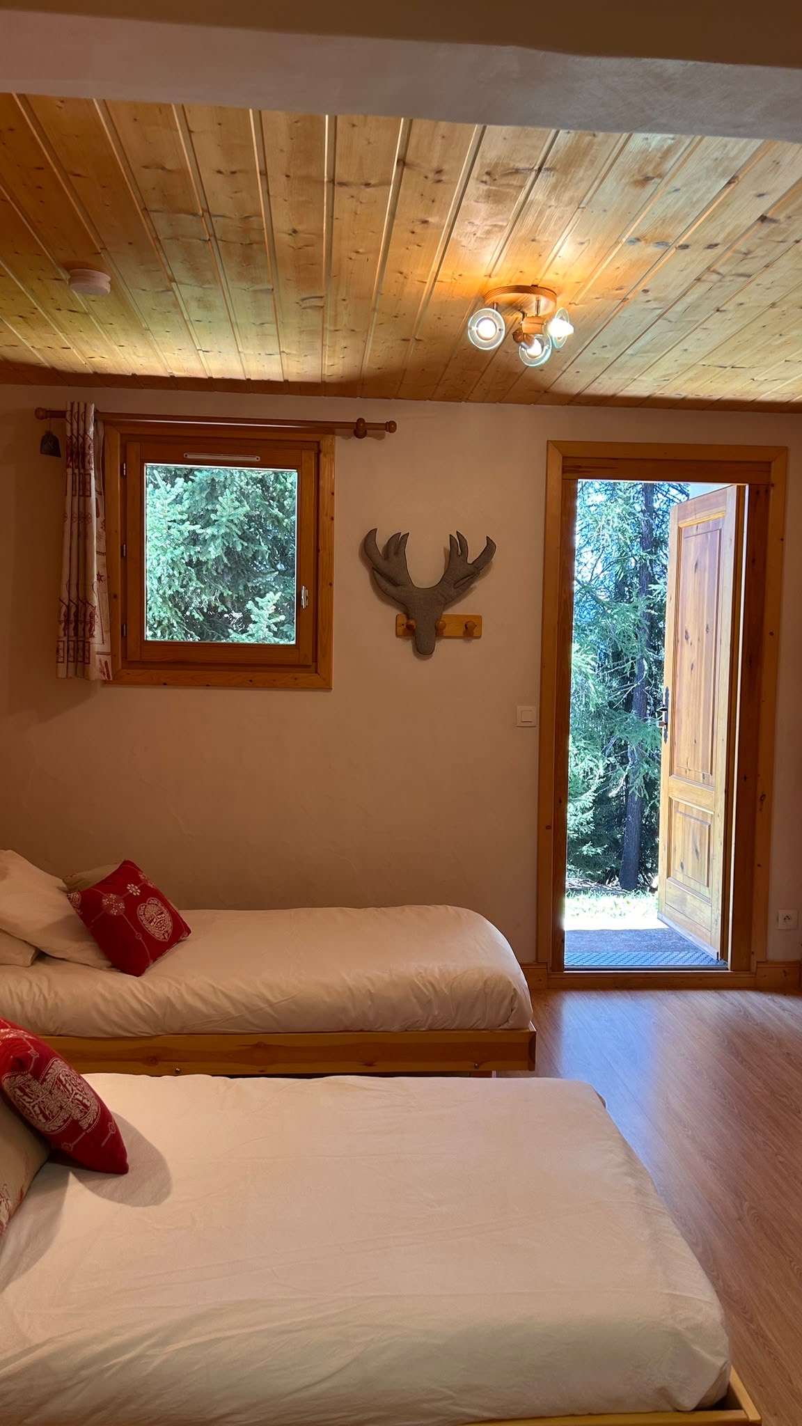 Chambre avec accès direct à la terrasse